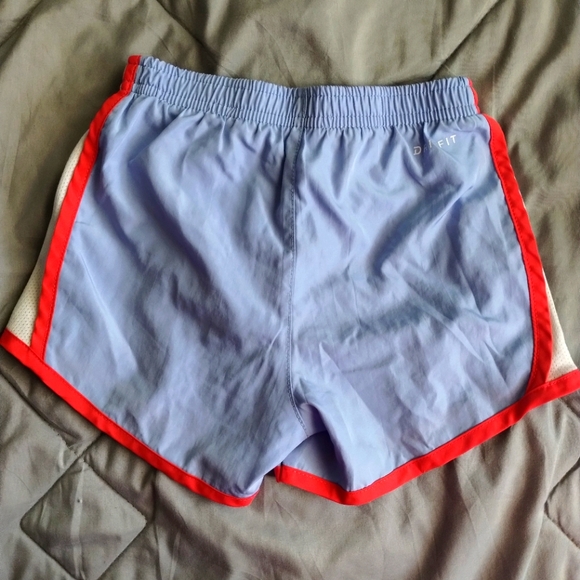 Nike Girls Dri-Fit Athletic Shorts - Picture 2 of 3